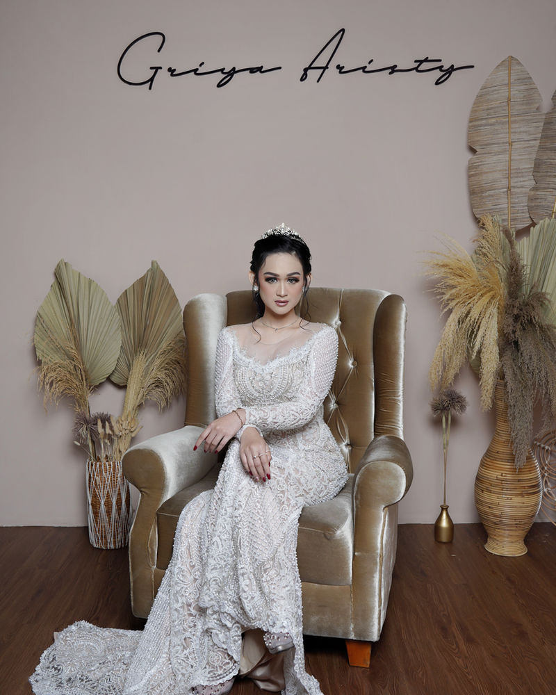 Kebaya Resepsi
